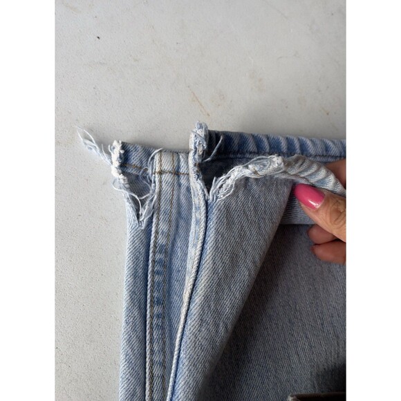 Vintage Levi’s 550 Relaxed Fit Men’s 34x30 Denim Jeans - Picture 10 of 10